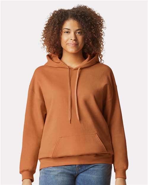 Unisexe Softstyle® mi-lourd Chandail à capuchon
